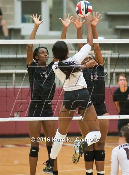 Thumbnail 1 in Red Oak @ Lewisville photogallery.