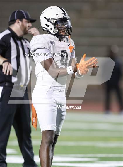 Thumbnail 2 in Randle vs. Pflugerville Connally (UIL 5A D2 Football Region 3 Area) photogallery.