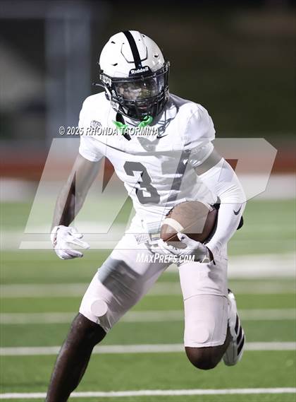 Thumbnail 1 in Randle vs. Pflugerville Connally (UIL 5A D2 Football Region 3 Area) photogallery.