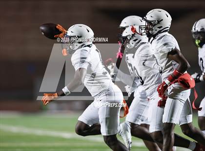Thumbnail 1 in Randle vs. Pflugerville Connally (UIL 5A D2 Football Region 3 Area) photogallery.