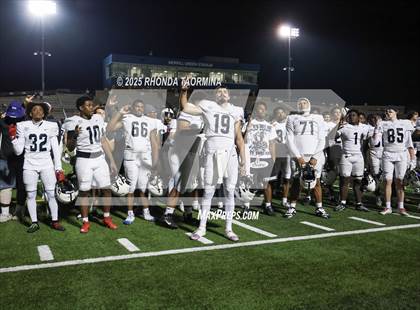 Thumbnail 3 in Randle vs. Pflugerville Connally (UIL 5A D2 Football Region 3 Area) photogallery.