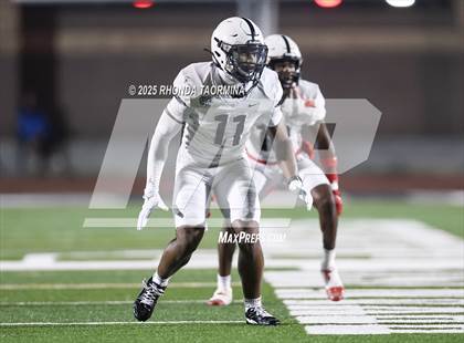 Thumbnail 2 in Randle vs. Pflugerville Connally (UIL 5A D2 Football Region 3 Area) photogallery.