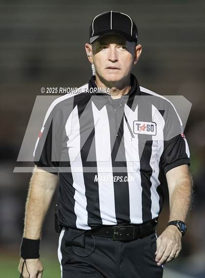 Thumbnail 2 in Randle vs. Pflugerville Connally (UIL 5A D2 Football Region 3 Area) photogallery.