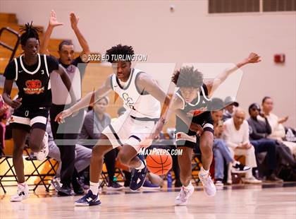 Thumbnail 2 in Carmel Christian vs. Southern California Academy (Holiday Hoopsgiving) photogallery.
