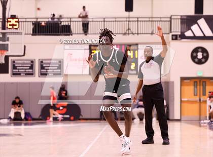 Thumbnail 2 in Carmel Christian vs. Southern California Academy (Holiday Hoopsgiving) photogallery.