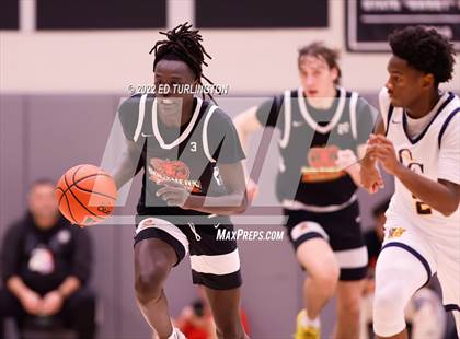 Thumbnail 3 in Carmel Christian vs. Southern California Academy (Holiday Hoopsgiving) photogallery.