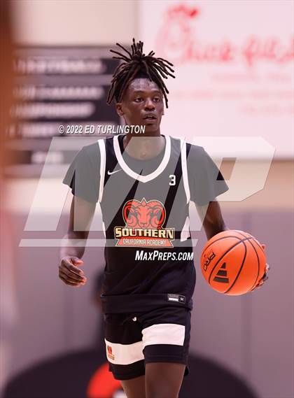 Thumbnail 1 in Carmel Christian vs. Southern California Academy (Holiday Hoopsgiving) photogallery.