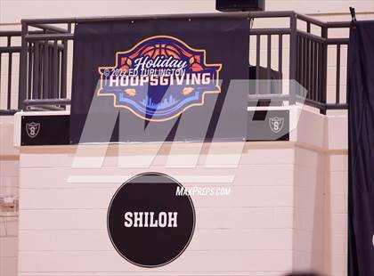 Thumbnail 1 in Carmel Christian vs. Southern California Academy (Holiday Hoopsgiving) photogallery.