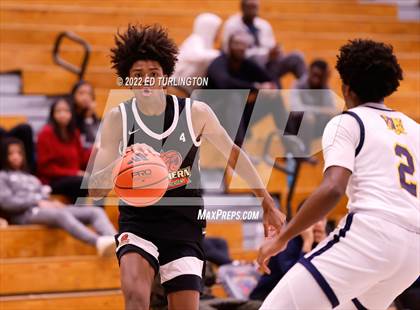 Thumbnail 3 in Carmel Christian vs. Southern California Academy (Holiday Hoopsgiving) photogallery.