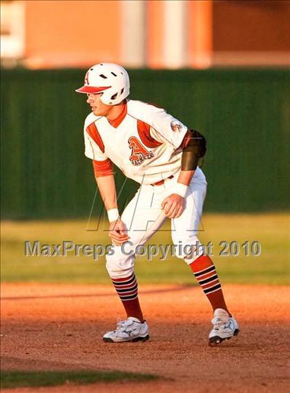 Thumbnail 2 in Alvin vs North Shore (Alvin Tournament) photogallery.