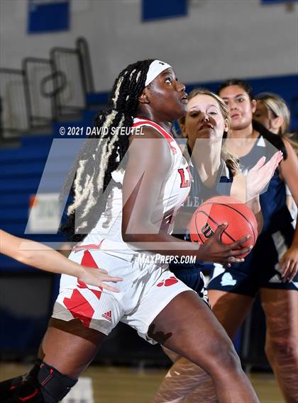 Thumbnail 2 in Pleasant Valley vs. McClatchy (Dorothy Speck Memorial) photogallery.