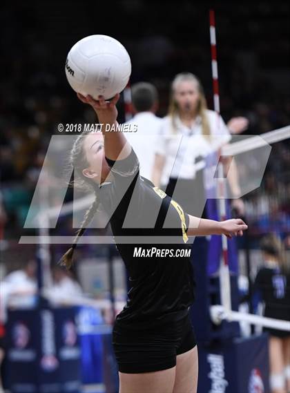 Thumbnail 3 in Yuma vs. Meeker (CHSAA 2A Semifinal) photogallery.