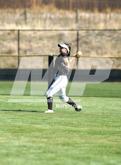 Thumbnail 1 in Thomas Jefferson vs Mountain View (CHSAA 4A First Round) photogallery.