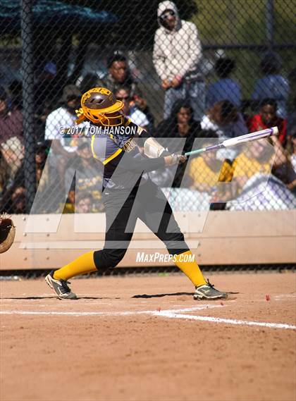 Thumbnail 3 in Thomas Jefferson vs Mountain View (CHSAA 4A First Round) photogallery.