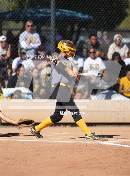 Thumbnail 3 in Thomas Jefferson vs Mountain View (CHSAA 4A First Round) photogallery.