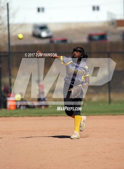 Thumbnail 3 in Thomas Jefferson vs Mountain View (CHSAA 4A First Round) photogallery.