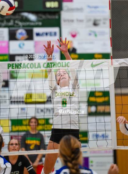 Thumbnail 3 in JV: Arnold @ Pensacola Catholic photogallery.