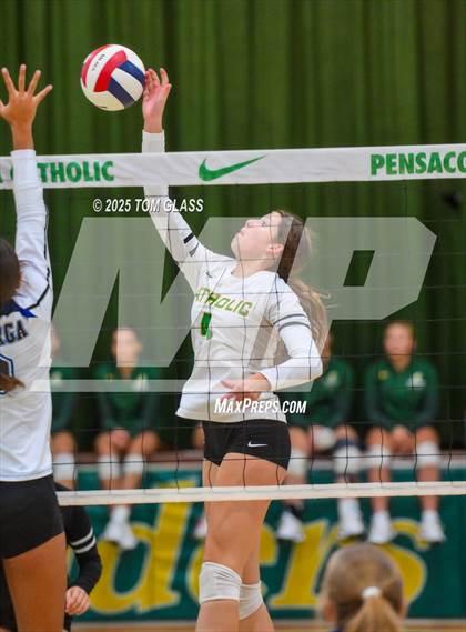 Thumbnail 1 in JV: Arnold @ Pensacola Catholic photogallery.