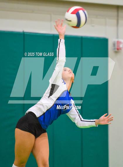 Thumbnail 1 in JV: Arnold @ Pensacola Catholic photogallery.