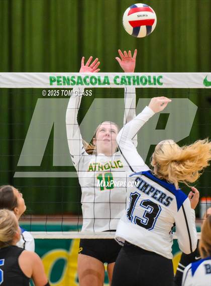 Thumbnail 1 in JV: Arnold @ Pensacola Catholic photogallery.