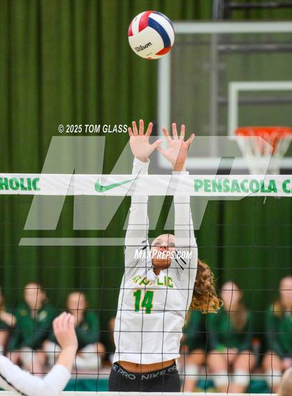 Thumbnail 2 in JV: Arnold @ Pensacola Catholic photogallery.