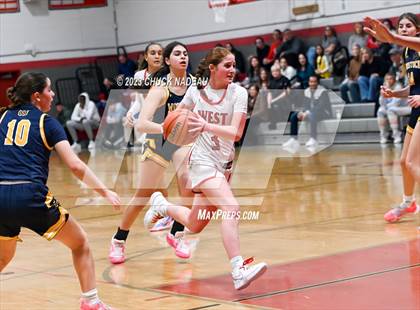 Thumbnail 3 in Cranston West vs. Woodstock Academy photogallery.