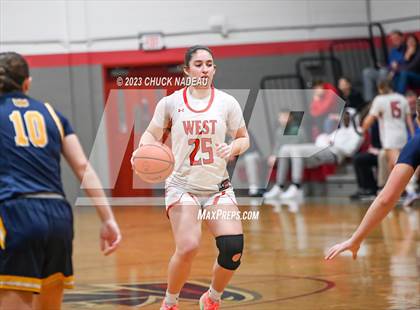 Thumbnail 1 in Cranston West vs. Woodstock Academy photogallery.