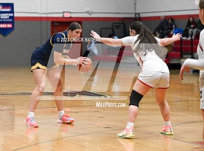 Thumbnail 2 in Cranston West vs. Woodstock Academy photogallery.