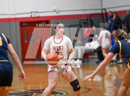 Thumbnail 3 in Cranston West vs. Woodstock Academy photogallery.