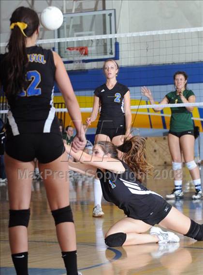Thumbnail 1 in Moorpark @ Agoura photogallery.
