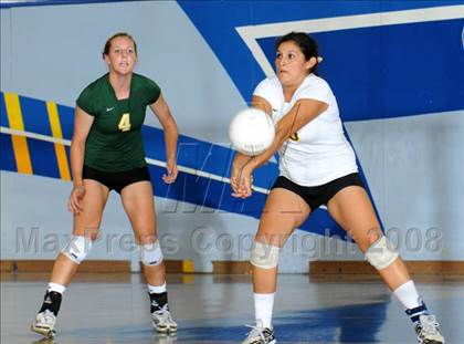 Thumbnail 1 in Moorpark @ Agoura photogallery.