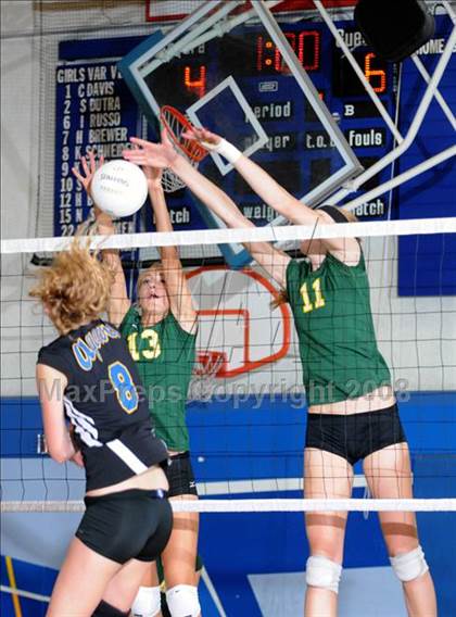 Thumbnail 2 in Moorpark @ Agoura photogallery.