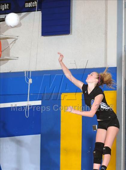 Thumbnail 1 in Moorpark @ Agoura photogallery.