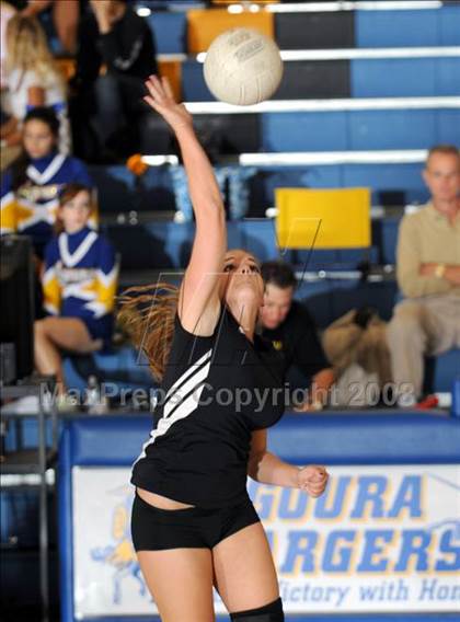 Thumbnail 1 in Moorpark @ Agoura photogallery.