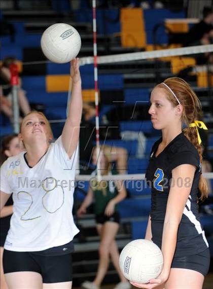 Thumbnail 1 in Moorpark @ Agoura photogallery.