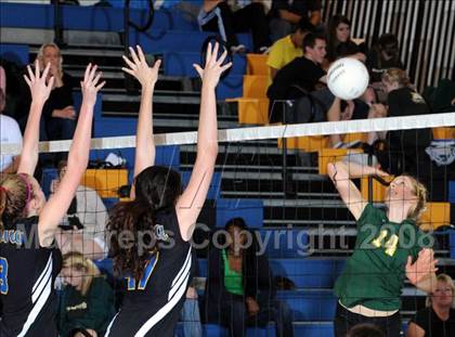 Thumbnail 1 in Moorpark @ Agoura photogallery.