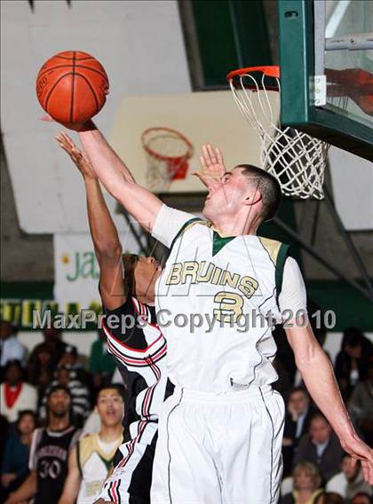 Thumbnail 1 in Salesian @ St. Patrick/St. Vincent photogallery.