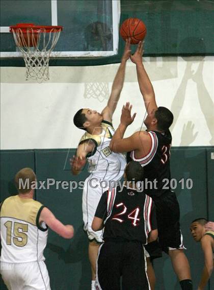 Thumbnail 1 in Salesian @ St. Patrick/St. Vincent photogallery.