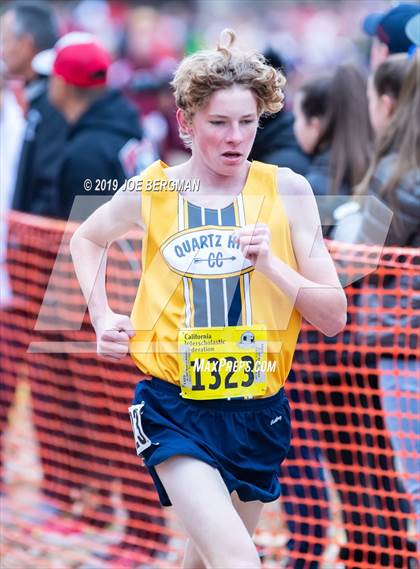 Thumbnail 1 in CIF State Cross Country Championships (Boys D1 Race) photogallery.