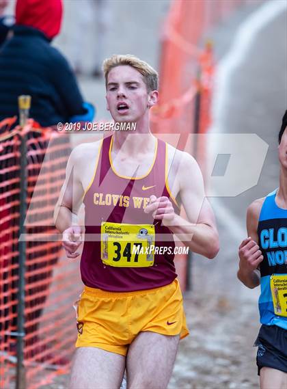Thumbnail 2 in CIF State Cross Country Championships (Boys D1 Race) photogallery.