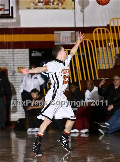 Thumbnail 1 in Tuckahoe vs Saunders (Section One Super Saturday) photogallery.