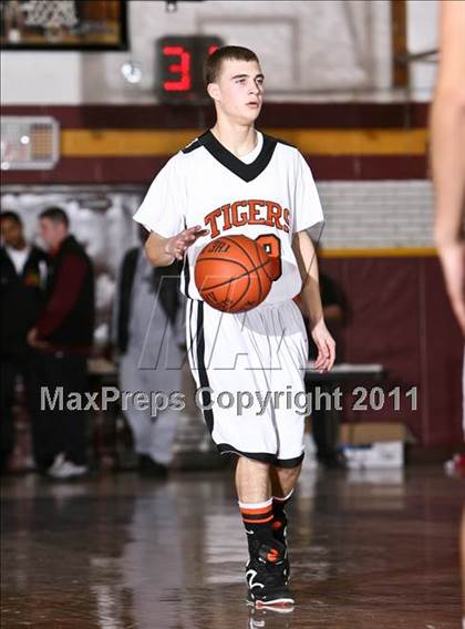 Thumbnail 3 in Tuckahoe vs Saunders (Section One Super Saturday) photogallery.