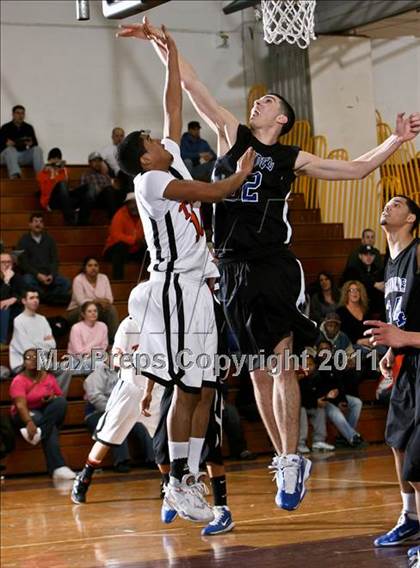 Thumbnail 2 in Tuckahoe vs Saunders (Section One Super Saturday) photogallery.