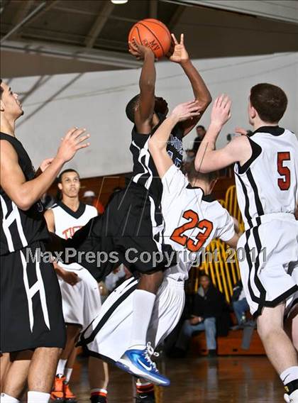 Thumbnail 1 in Tuckahoe vs Saunders (Section One Super Saturday) photogallery.