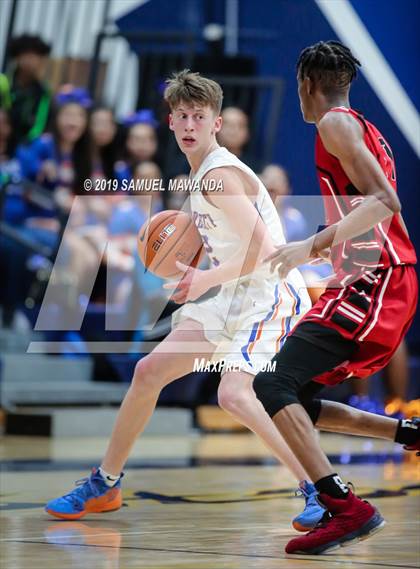 Thumbnail 3 in  Fremont vs University (CIF LACS D1 Semifinal) photogallery.