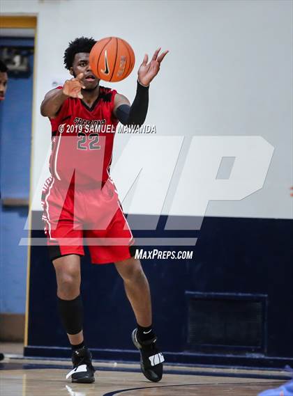 Thumbnail 2 in  Fremont vs University (CIF LACS D1 Semifinal) photogallery.