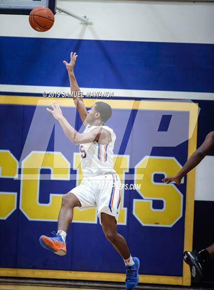 Thumbnail 3 in  Fremont vs University (CIF LACS D1 Semifinal) photogallery.