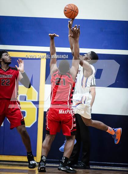 Thumbnail 2 in  Fremont vs University (CIF LACS D1 Semifinal) photogallery.