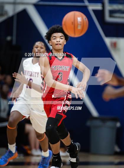 Thumbnail 3 in  Fremont vs University (CIF LACS D1 Semifinal) photogallery.