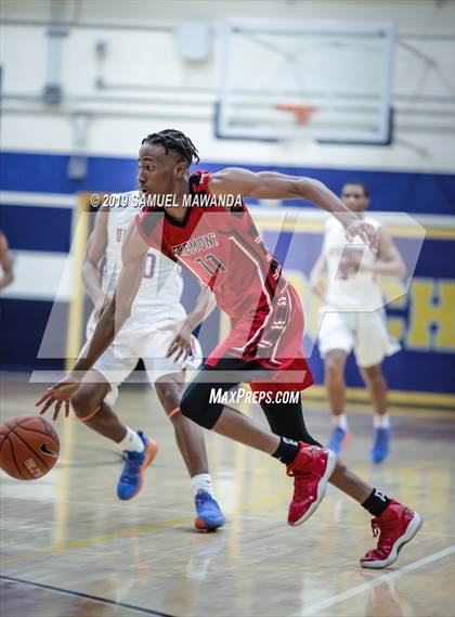 Thumbnail 2 in  Fremont vs University (CIF LACS D1 Semifinal) photogallery.
